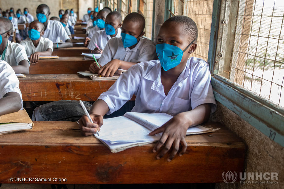 Refugees's tweet photo. It’s been one year since the start of the COVID-19 pandemic.

Thank you to all people working to protect and include refugees, stateless and those forced to flee. 💙 #OnlyTogether https://t.co/dLim5LkTaA
