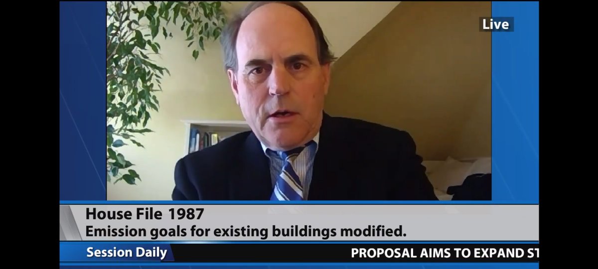 FreshEnergy's tweet image. Today, @NobleIdeas testified in support of HF1987, a bill from @MNCommerce @GovTimWalz @Jamiemlong to set an ambitious goal for reducing energy use and emissions from existing buildings. Buildings are the fastest growing source of GHG emissions in Minnesota #mnleg