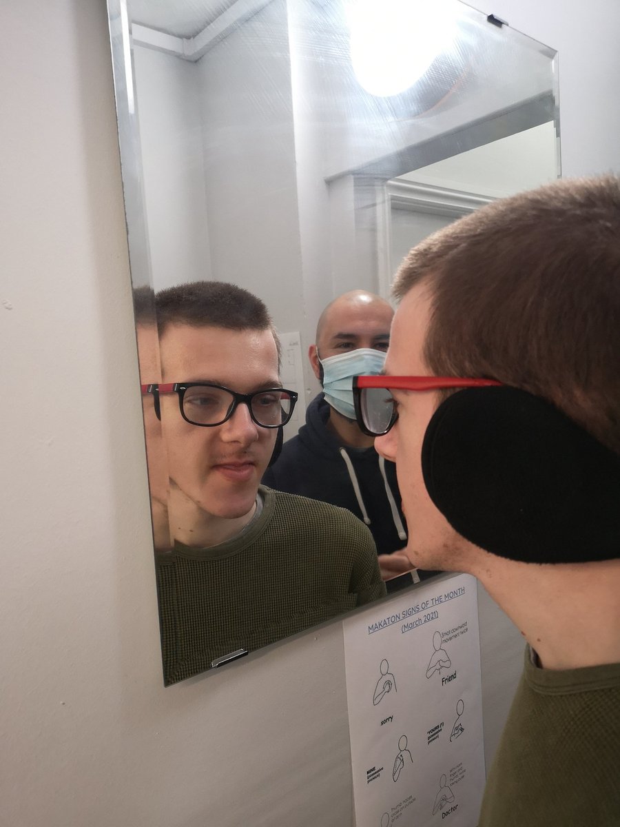 CascadeStiles's tweet image. Nigel enjoyed some time smiling and laughing at himself in the mirror! #smilebehappy #happylives #cascade #Smile #alwayslookonthebrightsideoflife 😊😁