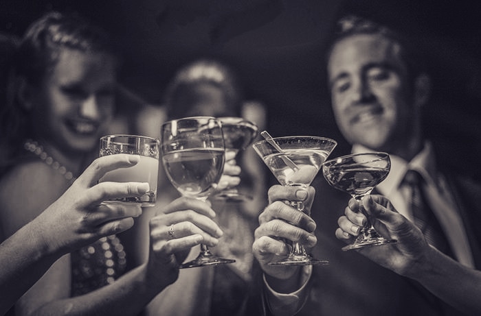 It's sunny in Philadelphia so come enjoy the beautiful weather with @sassafrasbar.  See you soon chums!
#sassafrasbar #oldcityphilly #philly #whenwherewhatphilly #oldcilly #phillydateideas #phillystory #cocktails #outdoordining #daydrinking #cheers #chinchin #chums