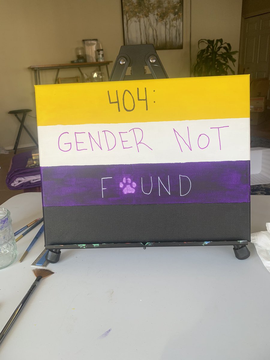 Hunter_Mom's tweet photo. Velcro was my surprise assistant on this piece for my eldest. 🥰 https://t.co/CVYva3Xoge