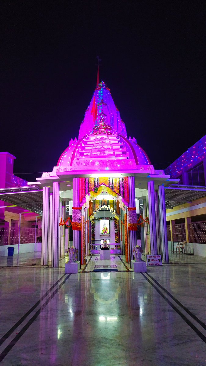mahi__777_'s tweet photo. महाशिवरात्रि की हार्दिक शुभकामनाएं!!! 
ॐ नमः शिवाय 🙏 https://t.co/Lk7nQOlRkP