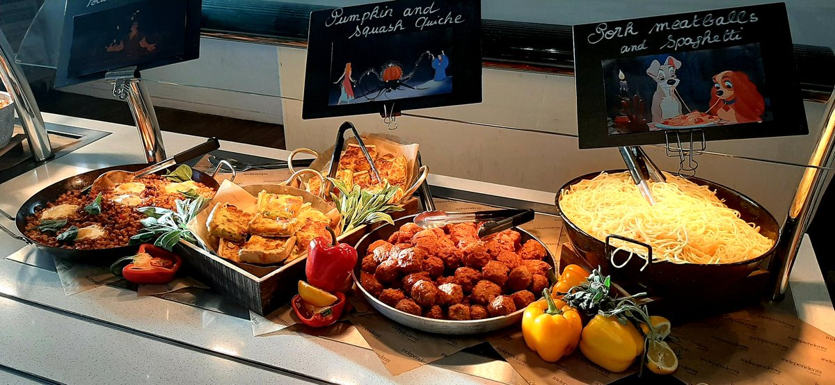 ChrisPennycott's tweet image. It looked like a "whole new world" in the dinning room tonight with our Disney evening menu.
The frozen blue hot chocolate was delicious, the kids didn't want to "let it go"
@sarahpastrychef 
@TA3SodexoChef @IndiesSodexo