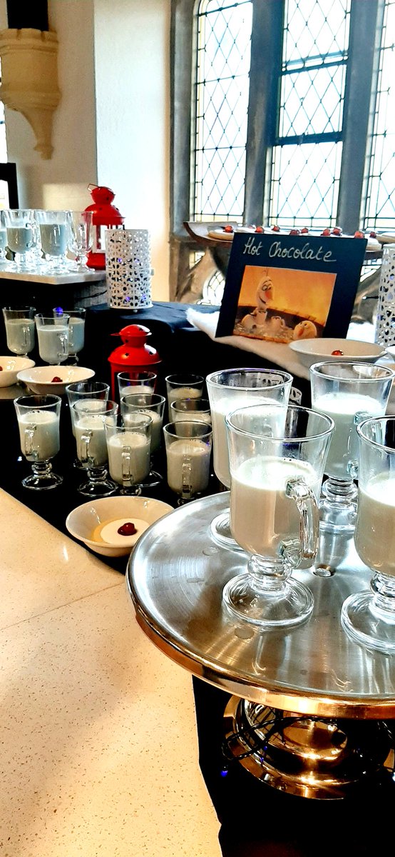 ChrisPennycott's tweet image. It looked like a "whole new world" in the dinning room tonight with our Disney evening menu.
The frozen blue hot chocolate was delicious, the kids didn't want to "let it go"
@sarahpastrychef 
@TA3SodexoChef @IndiesSodexo