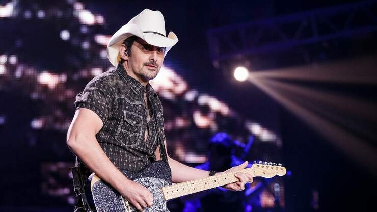 Brad Paisley Talks Opening His Free Grocery Market Before The Pandemic https://t.co/IG0KLZy2mH https://t.co/V83ULYjozp