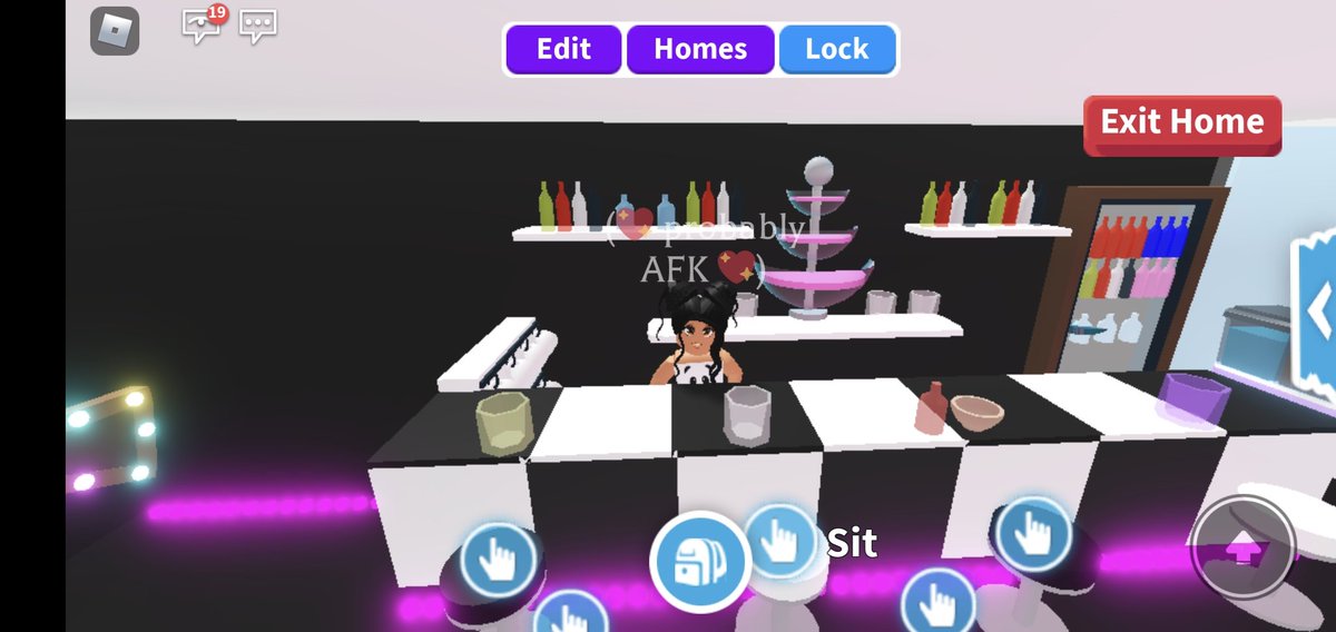 candyblox1's tweet photo. @PlayAdoptMe My favourite room is my bar! Who wants a fresh OJ? 😏 #SharingAdoptMe user- mammasherb https://t.co/u7Ggr32tGc