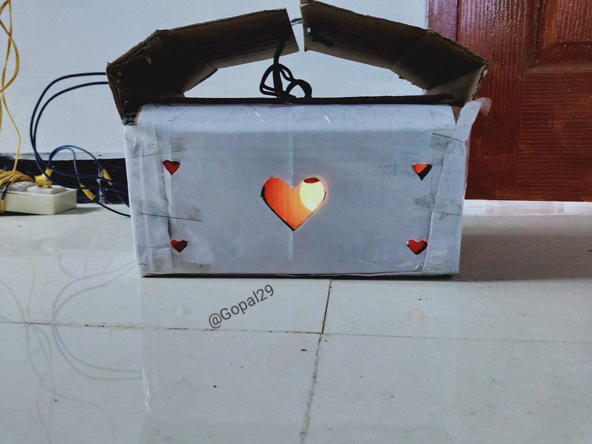 Gopal29's tweet image. I #PledgeToReuse ♻️ for the future of our planet.

Here i made beautiful decorative lamp using #amazon carton box. I really enjoying by watching this 😍❤️ @amazonIN