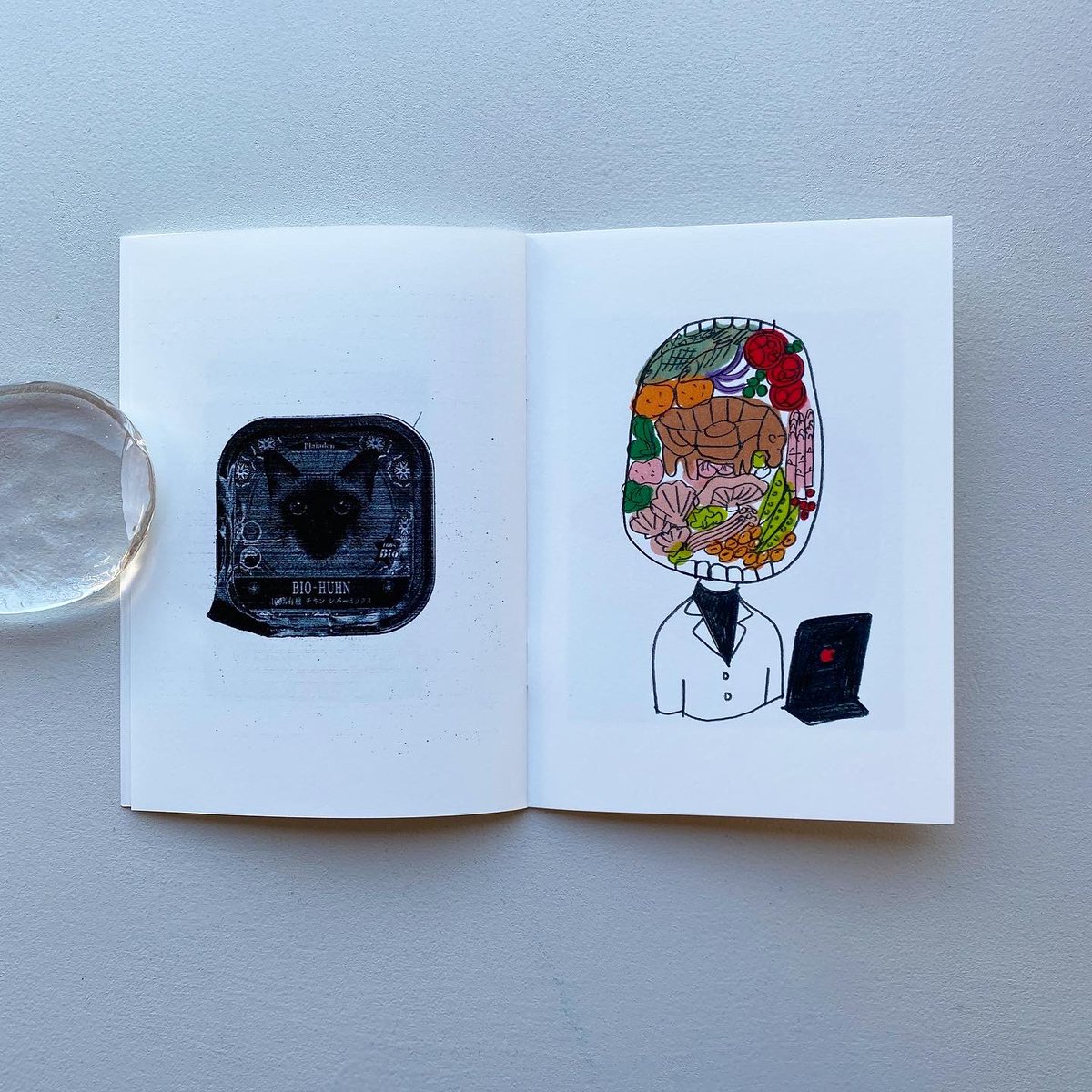 Utrecht Now Idea New イラストレーター長崎訓子の手のひらサイズの小さなジン Meal が入荷 長崎訓子の愛猫のキャットフードのスキャン画像と 食事にまつわるシニカルなイラストが並ぶ 猫も杓子も頭の中は ごはん ごはん