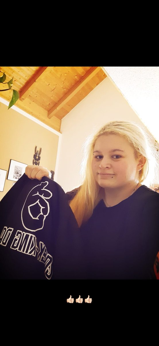 Schön wen man einen Fan Glücklich machen kann und ihm ein Lächeln ins Gesicht zaubern kann 😊😊😊