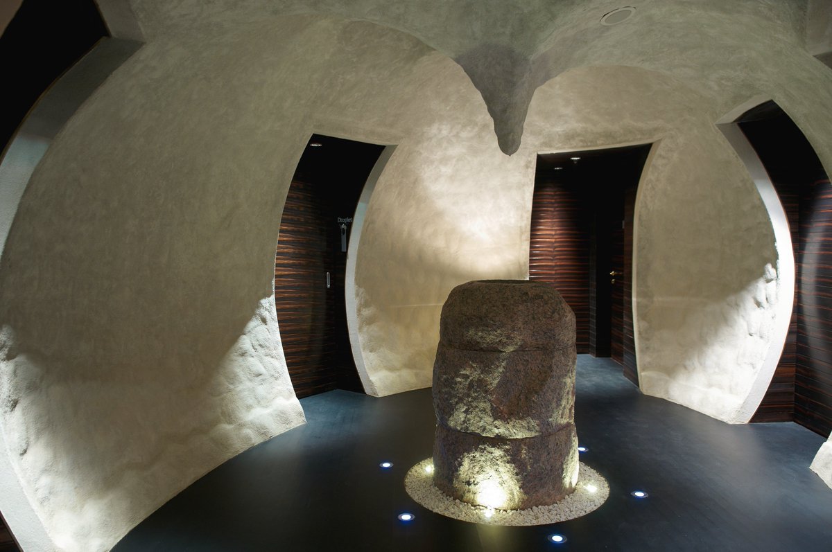 Enjoy a relaxing moment inside Mandara Spa at the Lotte Hotel Moscow, Russia. Whether a facial, massage or other wellness service - let yourself relax and replenish with the powerful traditions of healing touch. Namaste 🙏

More: ow.ly/GFrb50DVobM

#mandaraspa #lottehotel