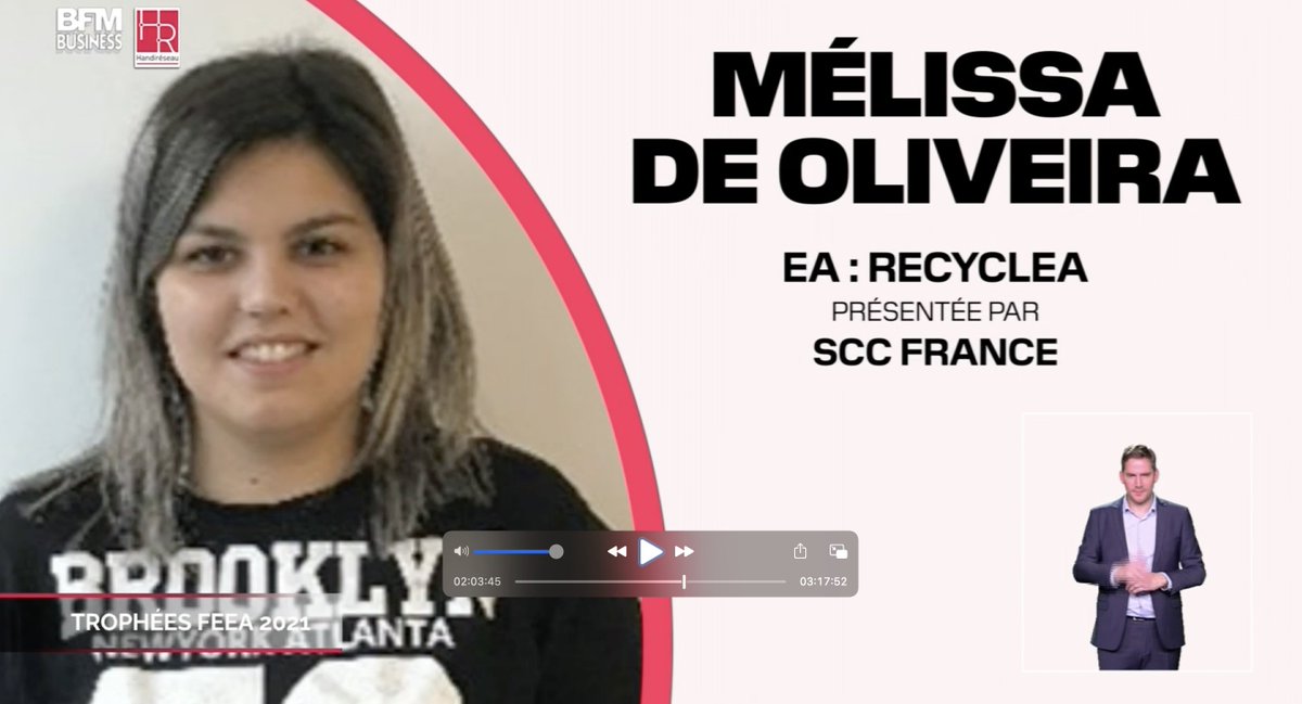 handireseau's tweet photo. Trophée #Sécuritésociale remis par Justine FARCY et Simona BURGIO : Mélissa DE OLIVEIRA
Entreprise Adaptée @recyclea03 et SCC FRANCE https://t.co/OOXjoqVrPg