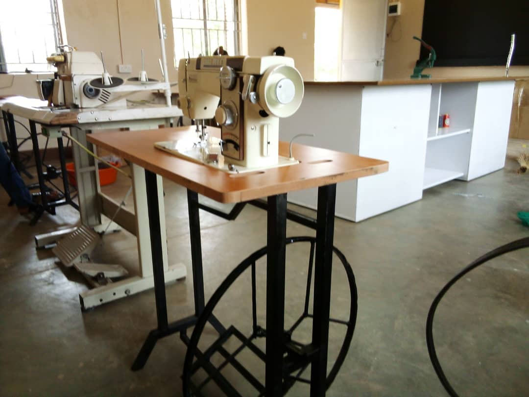 NtungaP's tweet photo. We are glad to introduce to you Ntunga Project Hoima edition. Together with #SBCUgandaLimited the team was in Hoima last week to set up the space for the 1st Cohort of women due to start on 15th March. @kisuuki @j_nabwire @JAviruku @merab_victoria @UN_Women  
@ludigocreations https://t.co/jt5KR2kxkB