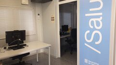 apicsmetronord's tweet photo. 🟢El mòdul de suport assistencial @salutcat del #CAPSantRoc #CAPElGorg #Badalona ja està operatiu.
🎯Ara mateix s'hi estan fent vacunacions #COVID19
🔁Aquests dispositius faciliten els fluxos dels usuaris als CAP
🔜El proper s'obrirà al #CAPBarraquer #SantAdria https://t.co/SzTYFKfM4e