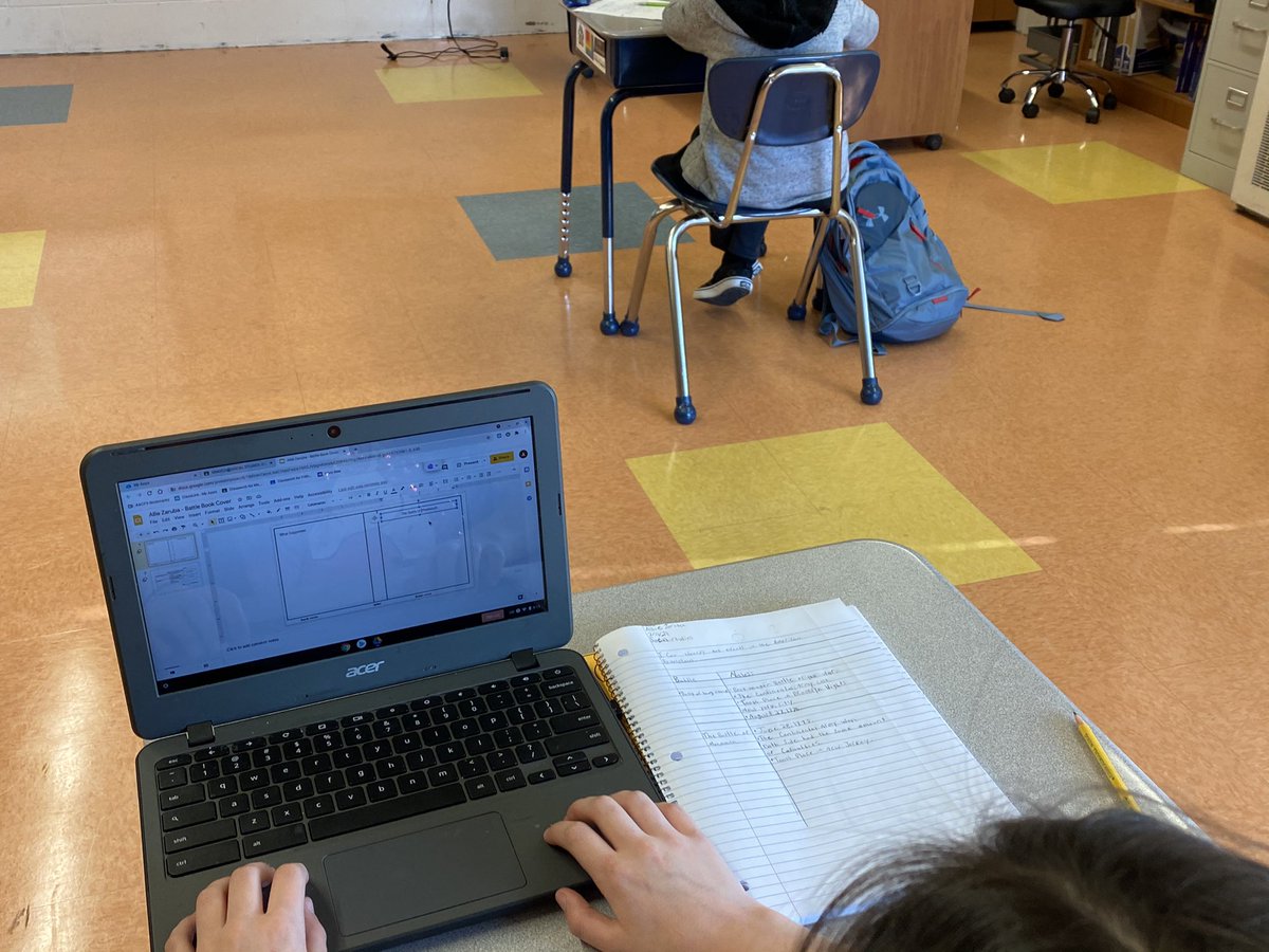 MsMPSmith's tweet photo. Students took two-column notes on the different battles of the American Revolution and are using them to make a book cover to demonstrate their knowledge! #AVIDReady @SocStudiesAACPS @PtPleasantAACPS https://t.co/vJZTSBjOWd
