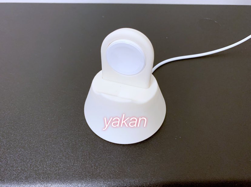 feebly_'s tweet photo. Apple Watch用の充電スタンド作ってみました。チャージャーの固定部とスタンド部を分ける事で、FDM式のプリンターでも、造形抜けなど出にくくしました。#AppleWatch #applewatchstand #FDM3Dprinter https://t.co/0CYowueQ5C