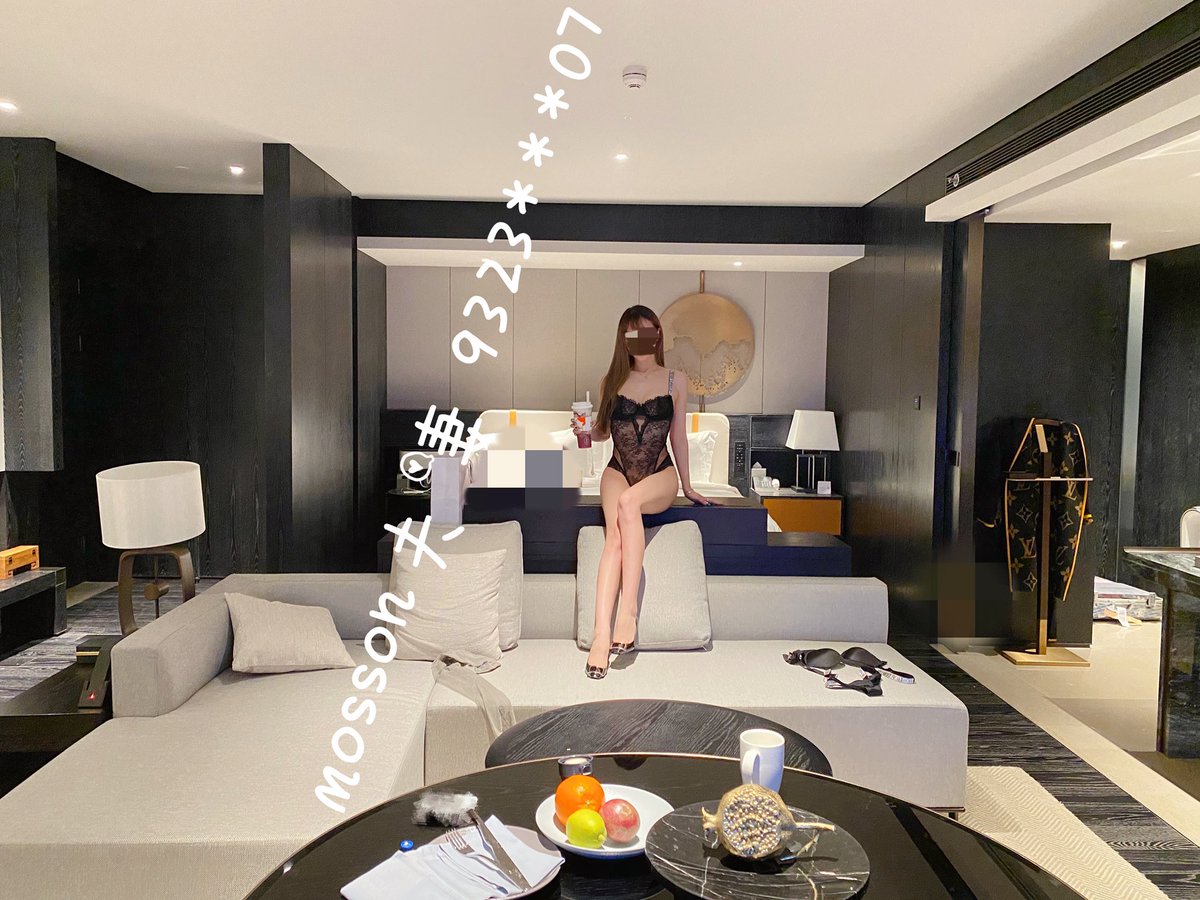 最近一直在旅途所以更新较慢，也比较忙大家也懂得😹😹😹，过两天会在91发帖更新……期待更多的高品质单男加入到我们的旅途中来～
#淫妻 #露出 #丝袜 #高跟鞋 #美腿 #原创 #制服 #诱惑 #剧情 #女王 #恋足 #调教 #原味 https://t.co/0E1q1eWE2O