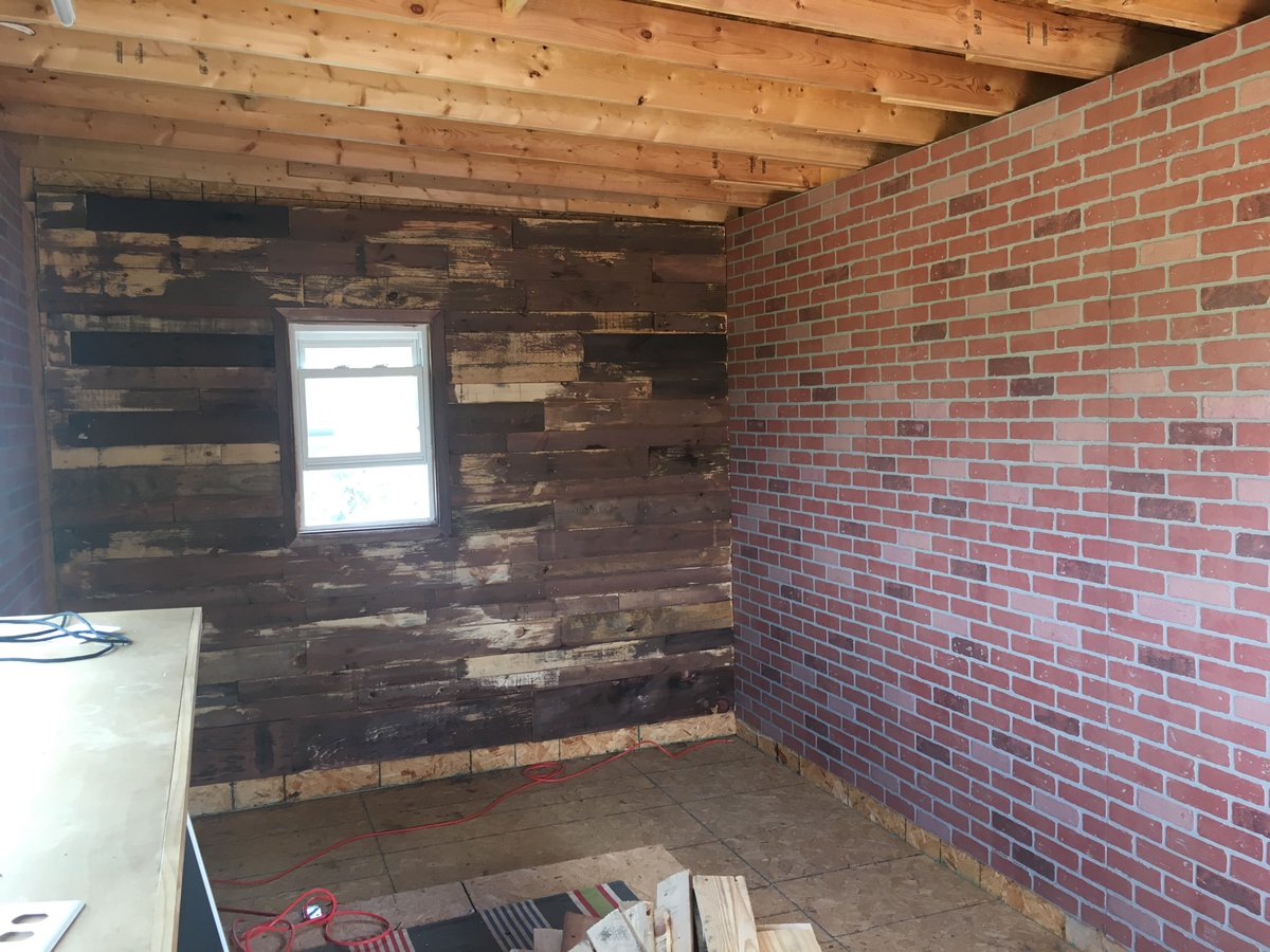 CALbsb's tweet photo. Press box renovations the finished pics coming later today! https://t.co/3d1YpvsMwI