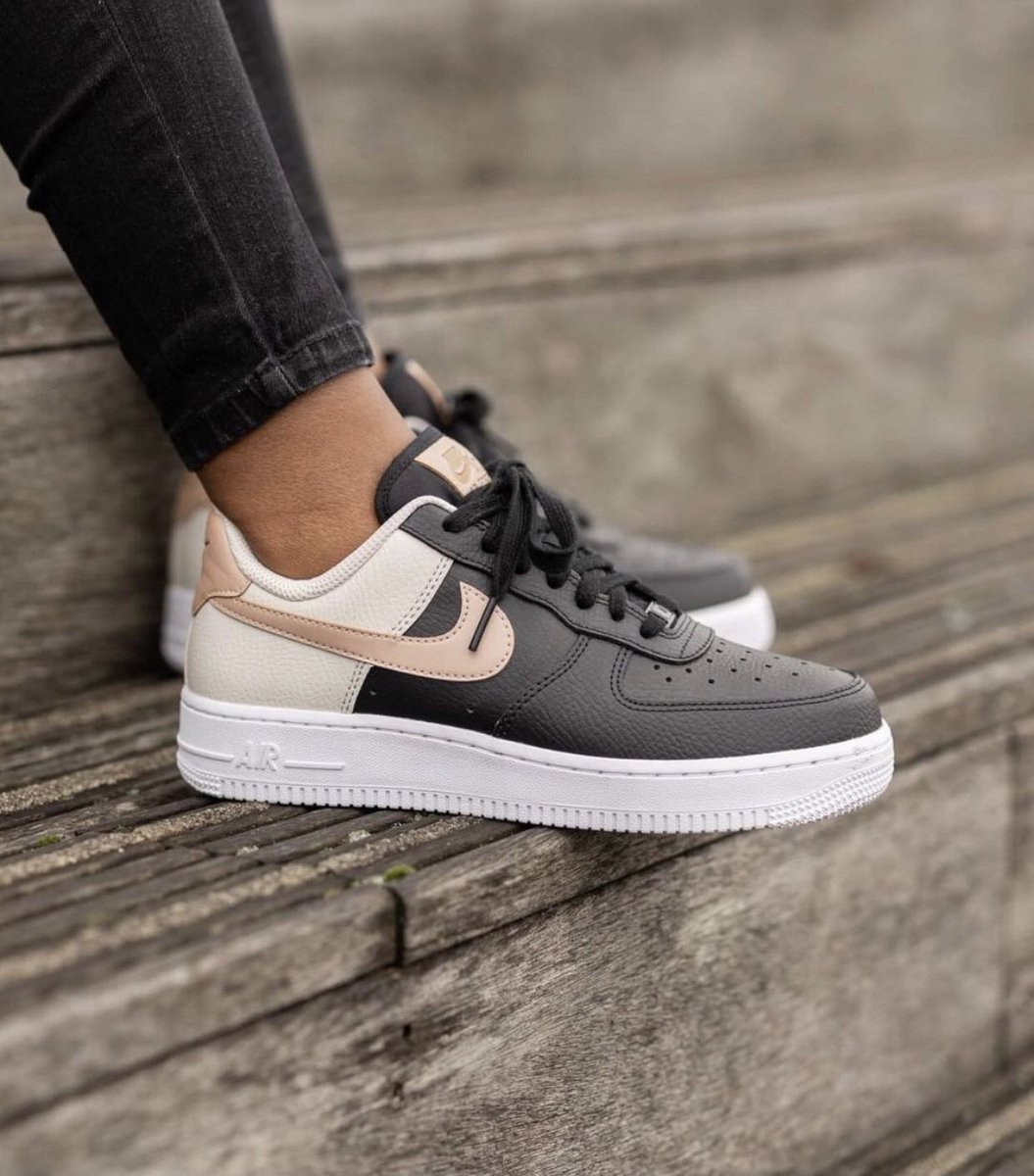 bestoffshoes's tweet photo. Air Force 1 ‘07 https://t.co/D4buJaH8dJ