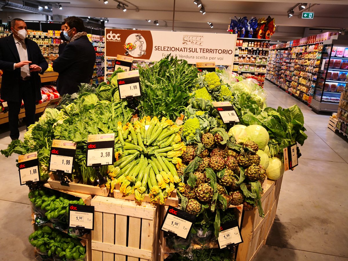 massimolegacoop's tweet photo. #DocRoma ha aperto oggi il suo 14esimo #supermercato a #Roma. Offerta di qualità e prodotti del territorio secondo lo standard #Coop anche a Via Tirso quartiere salario per la società di #UnicoopFirenze @Coopitalia @RapportoCoop @MunicipioRoma2 https://t.co/EbCtxde3Tm