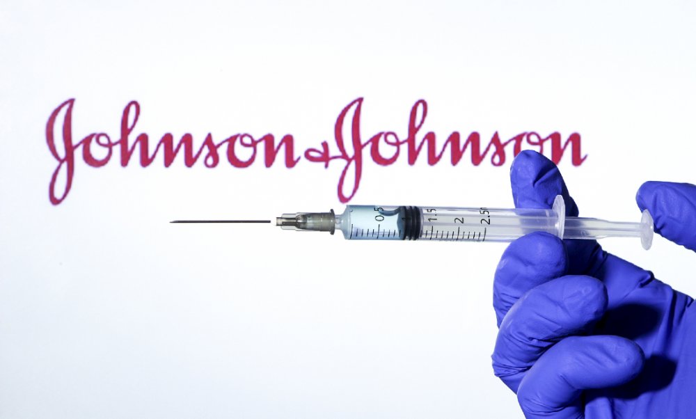 dvdavee_'s tweet photo. ++ CORONAVIRUS ++ 
#EMA gibt grünes Licht für #JohnsonAndJohnson Impfstoff. Damit ist dieser nun der vierte in der #EU zugelassene #Impfstoff gegen #COVID19. 
#Corona #Covid_19 #Coronavirus #lockdown #Impfung #B117 #Nachrichten #CoronaVirusDE

Quelle: @faznet, @GMX, @IamExpatDE https://t.co/VAkUeZ9j3g