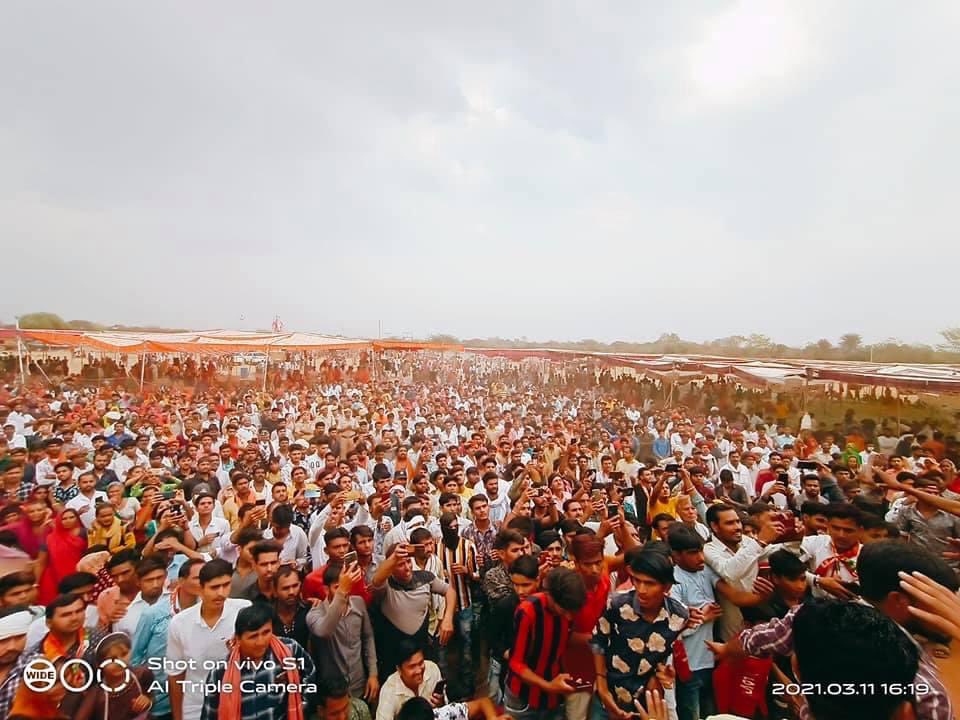 OmBaytu's tweet photo. भीलवाड़ा जिले के ग्राम जीवा का खेड़ा ग्राम में लोक देवता वीर तेजाजी महाराज की घोड़ी की स्थापना कार्यक्रम की तश्वीरें !
@hanumanbeniwal  @RLPINDIAorg https://t.co/cbGJKRpi38