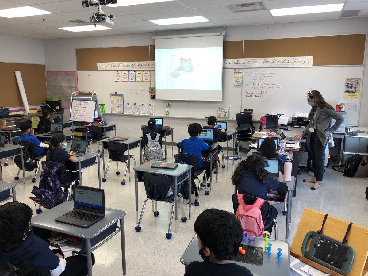 MrsCWeber's tweet image. We had a really productive and informative lesson from @melaniechoukour today! Thank you so much for teaching us how to navigate #GoogleReadAndWrite. @GoogleForEdu @PeelSchools