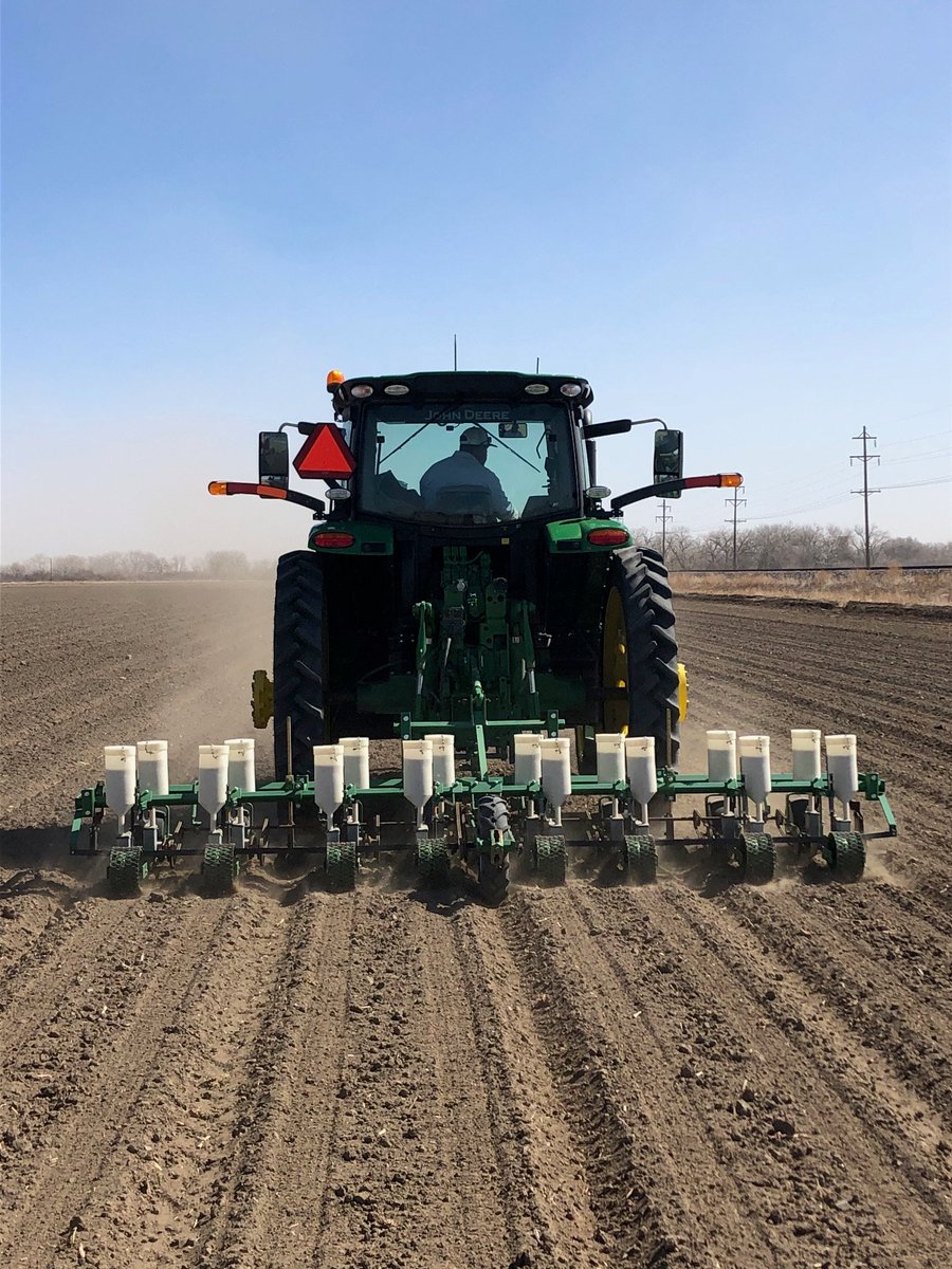 Zach Mason with Zach Mason Farms in Fowler, CO is tearing it up getting his onions in the ground! Go Man Go! #farm #farmer #onionbiz #onions #fowler #colorado #planting #farming #farmlife #rowcrops #agriculture #agribusiness