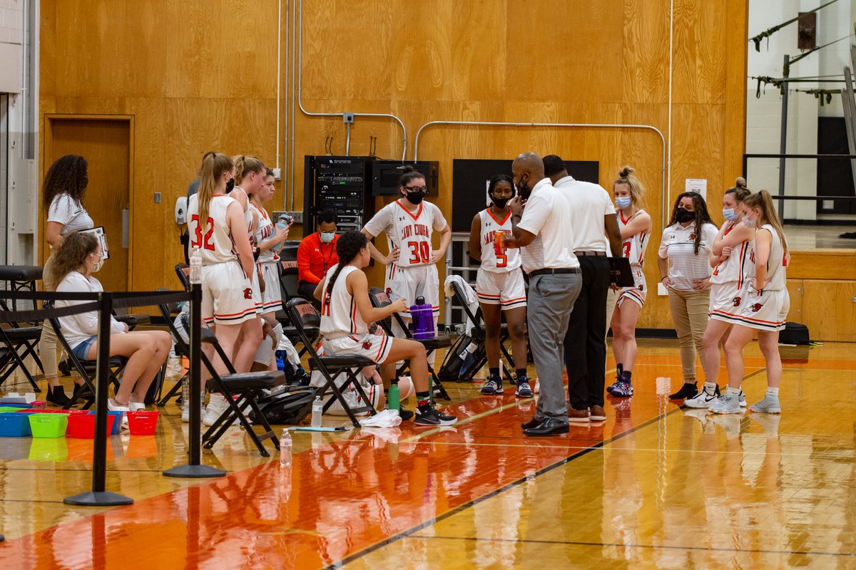 Alright, SMSD- let’s hear it for the SM Northwest Girls Basketball team!  🏀🧡🖤🐾

The Lady Cougars advance to State Semifinals this Friday. 

Visit this SMNW link for ticket info (Advance tickets only, available for a limited time!): smnwcougars.com/2021/03/10/lad… 

#SMSDStrong