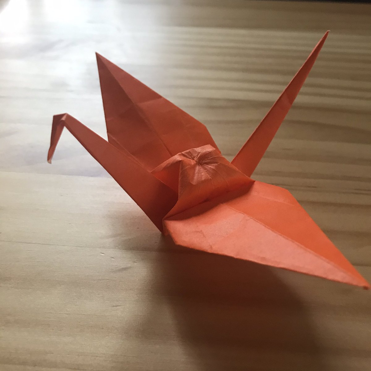 つん 子供の頃から何十回 何百回と折ってきたから まさか途中で折り方が分からなくなるとは 思い出したけど 自転車 の乗り方は体が覚えてるのにね 折り紙は脳の記憶なのかな Origami Crane On 11 March 21