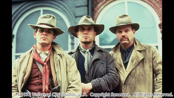 シネマサテライト Nhk Bsプレミアム Bsシネマ ミネソタ大強盗団 4 9 金 13 00 14 32 何度も 映画化された西部史に名高い実在の強盗団 ジェシー ジェームズとコール ヤンガーの物語を名匠フィリップ カウフマン監督が独自の視点で作りあげた異色