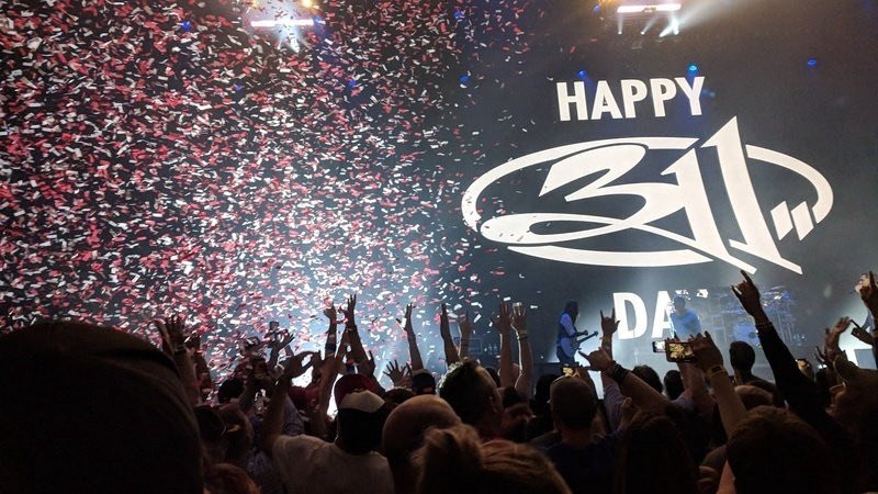 TimG311's tweet image. Happy #311Day! Can’t think of a better way to celebrate this year than to see my favorite album be performed live later tonight!#311StreamSystem #Transistor