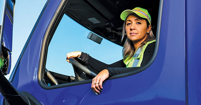 The right fit: Milwaukee woman creates high-vis clothing just for women
thetrucker.com/trucking-news/…