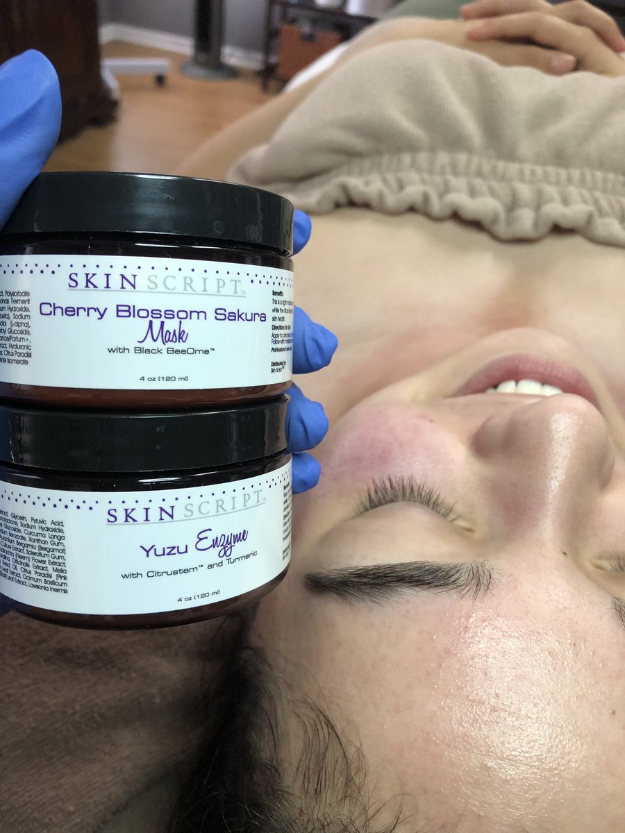 AgelessPerfec's tweet photo. Her skin is loved this duo! #agelessperfectionskincare #fortworth #fortworthesthetician #campbowie #campbowiedistrict #campbowiewest #cbdistrict #skincare #fortworthskincare https://t.co/lWWjVo1Gmn