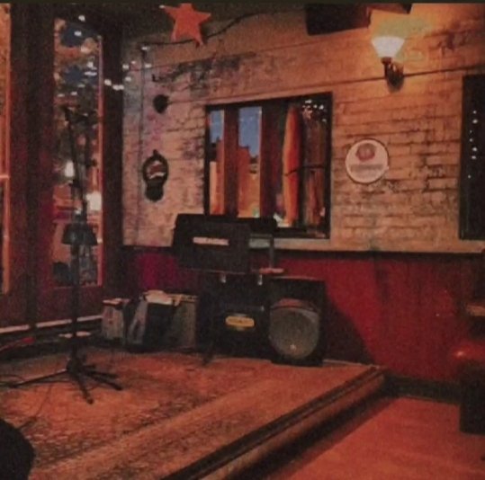 andreva_09's tweet photo. AU L'ARRY

Donde L'ouis es camarero en un pub de Londres mientras estudia marketing

O donde H'arry tiene un secreto y canta en pubs para pagar sus estudios en la universidad

La música y las casualidades los llevarán a conocerse, pero... ¿no es todo extrañamente familiar? https://t.co/qSXTPK3wJ5
