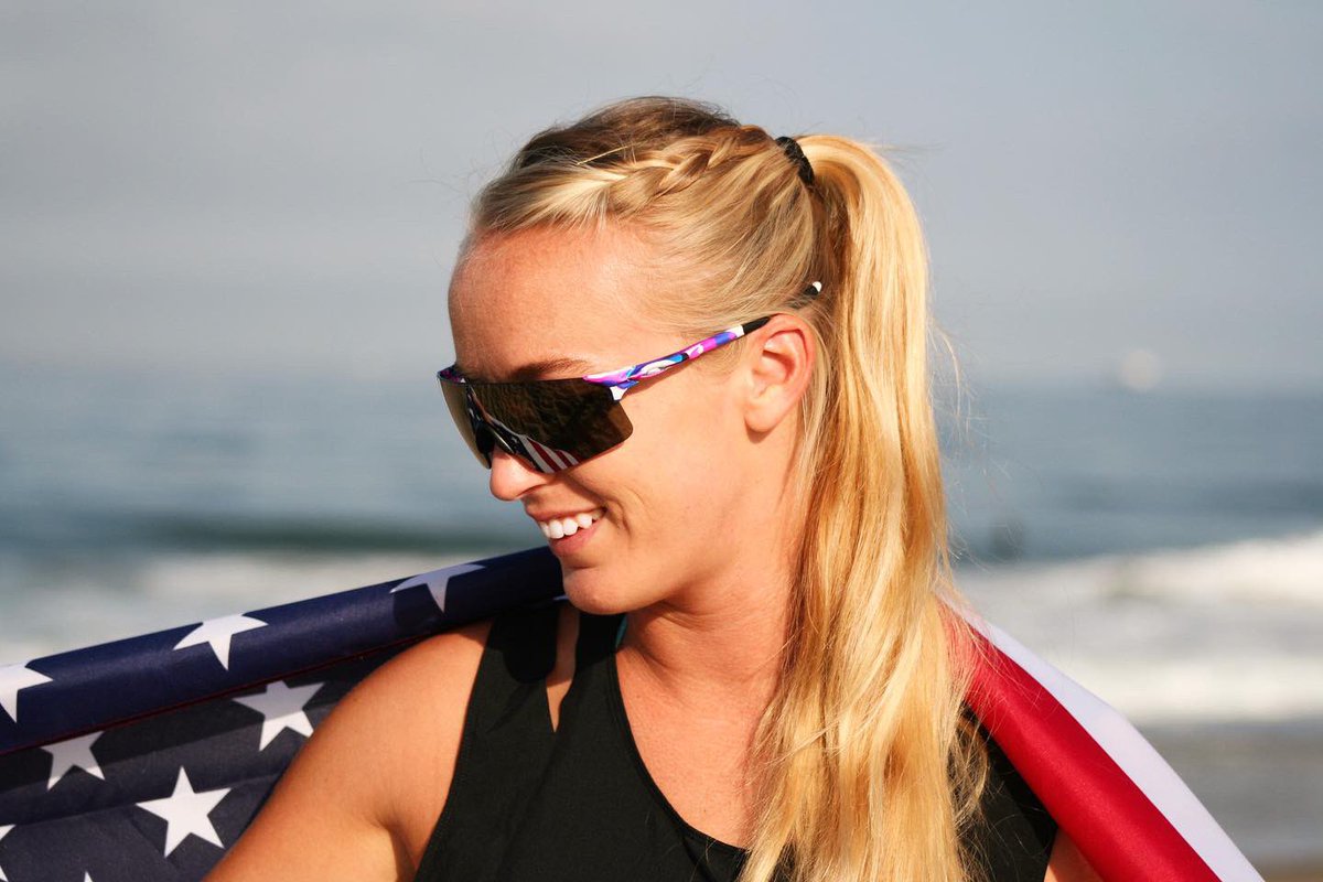 Head over to Instagram to check out my giveaway! You could win a pair of <a href="/oakley/">Oakley</a> sunglasses!! ☀️😎