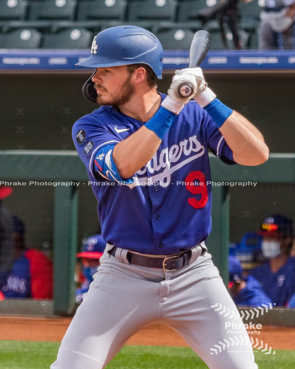 phrakephoto's tweet photo. Gavin Lux (9) 2B LA Dodgers 2016 1st rnd LAD @TheRealGavinLux #dodgers #lableedsblue #itfdb #losdoyers #ladodgers #dodgerblue #itsanlathing #latogther #dodgersst #runitback
@FutureDodgers 
@cactusleagueaz #cactusleague #springtraining #springtraining2021 #trinitybat #nikebaseball https://t.co/6EcuLuZBJI