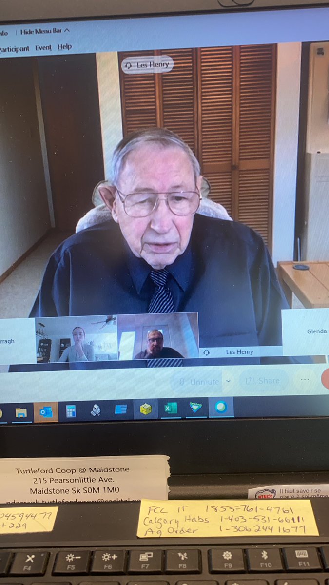 Naomi_Darragh's tweet image. Les Henry need I say more! The nerd in me is so excited for this talk on salinity! #alwayslearning #agronomynerd @Turtlefordcoop