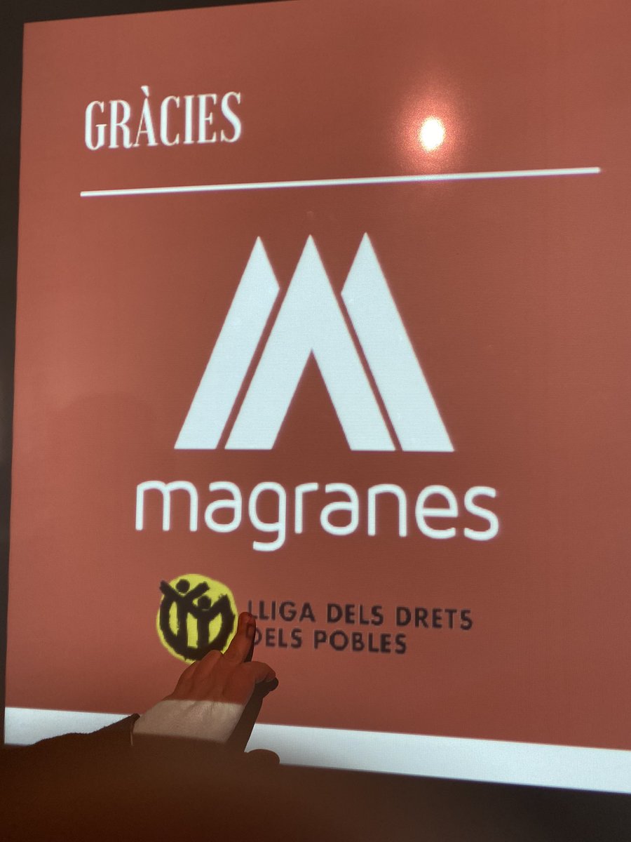 Xerrada contra la violència de gènere  amb <a href="/LaSexTruck1/">La SexTruck</a> #SomDones #ToleranciaCero <a href="/consorciedubcn/">Consorci d'Educació</a> <a href="/educaciocat/">Educació</a>