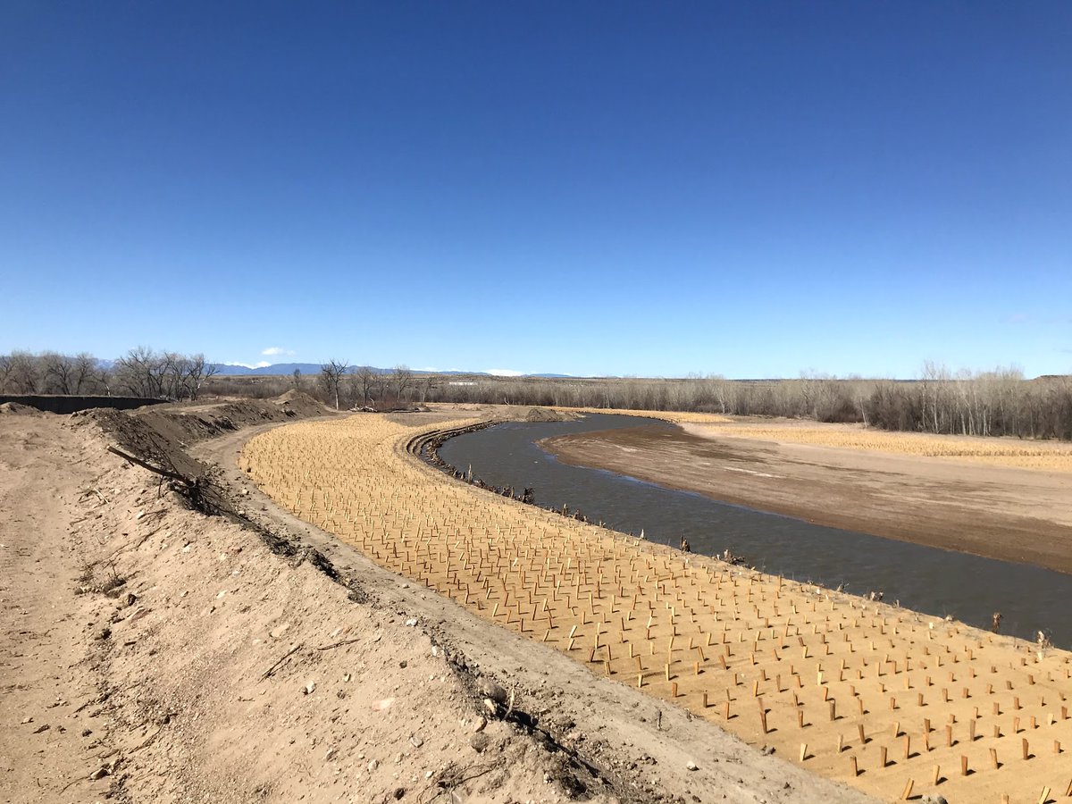 NediaEnt's tweet photo. Streambank stabilization using fabric-cover and wrapped soil lift technique. 
Product: Nedia KoirWrap 
Learn more: https://t.co/4LPtWlNa6j

#erosioncontrol #ecofriendly #sustainability #environment #ecofriendlyproducts #natural #biodegradable #noplastic #environmentallyfriendly https://t.co/lErSwKkdIn