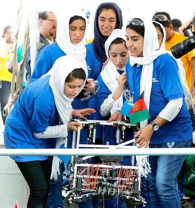 MrDawodZai's tweet photo. There is a world of difference between the #Afghanistan of 1990s(The darkest of Afghanistan's time) and that of 2021. In the said era, Women were the most deprived and marginalized ones.

 #NotGoingBackToThe90s https://t.co/NtmWDywecS
