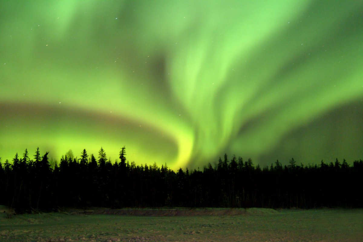 DAILY AURORA FLASHBACK
📷Photo Taken: 19th March 2003

-----------
#AuroraVillage20Years #VirtuallyYours #DestinationIndigenous #spectacularnwt #explorecanada 
----------