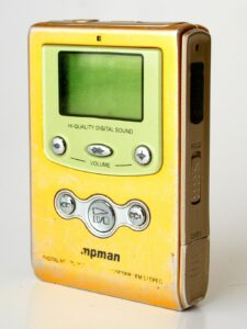 David_on_Life's tweet photo. ON THIS DAY . . . THE FIRST MP3 PLAYER WAS RELEASED -- MARCH 11TH, 1998

The MPMan debuted today in Asia in 1998. The first mass-produced mp3 player, the MPMan cost $250 for a 32GB model that could hold approximately 8 songs. https://t.co/UWWATtteF4