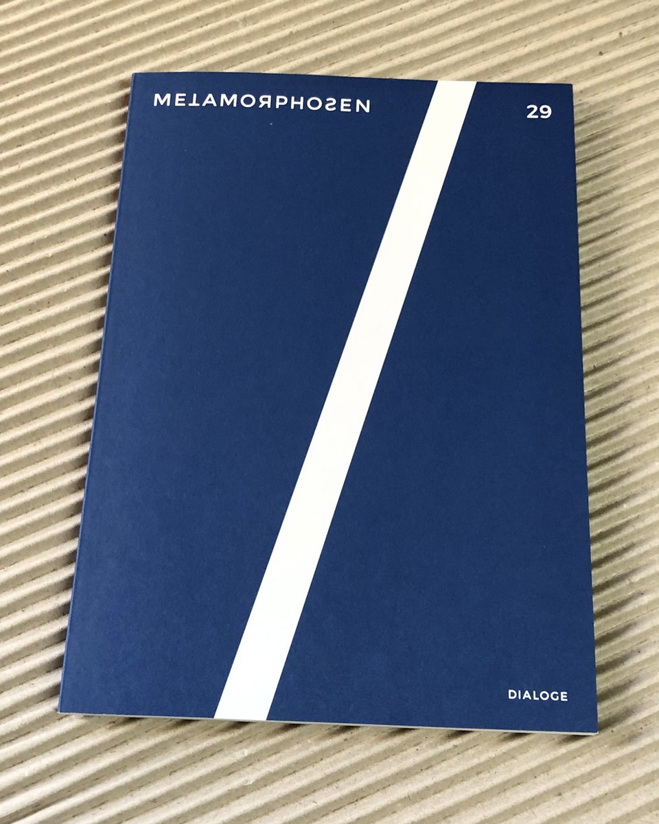 Das neue <a href="/meta_morphosen/">metamorphosen</a>-Heft ist da: "Nr 29 - Dialoge"
„Seit wann haben Theaterstücke etwas mit Dialogen zu tun?“ Sasha Marianna Salzmann
Siehe: verbrecherverlag.de/book/detail/10…
Wir empfehlen ein Abonnement, schon wird man keine Ausgabe verpassen: magazin-metamorphosen.de/shop/
Auch als E-Book.
