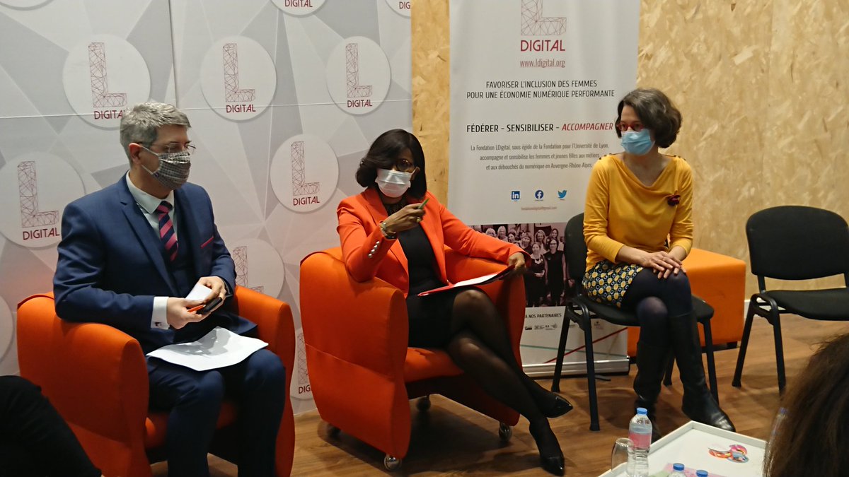 Comment avoir plus de #femmes dans la #tech ? C'est avec cette question que <a href="/1ElisaMoreno/">Élisabeth Moreno</a> brise la glace lors de sa visite à <a href="/4LDigital/">LDigital</a> ! Nous sommes ravi.e.s de l'accueillir, et d'échanger avec elle sur ce vaste sujet. #femmesetnumérique