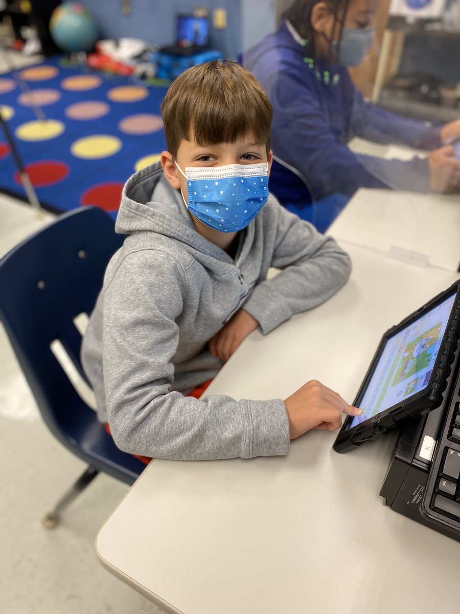 trttechlab's tweet image. Exploring our 💡 s with code @TrittSTEAM in the @trttechlab! AKA let's #playtolearn! #environmentalchanges @ScratchJr