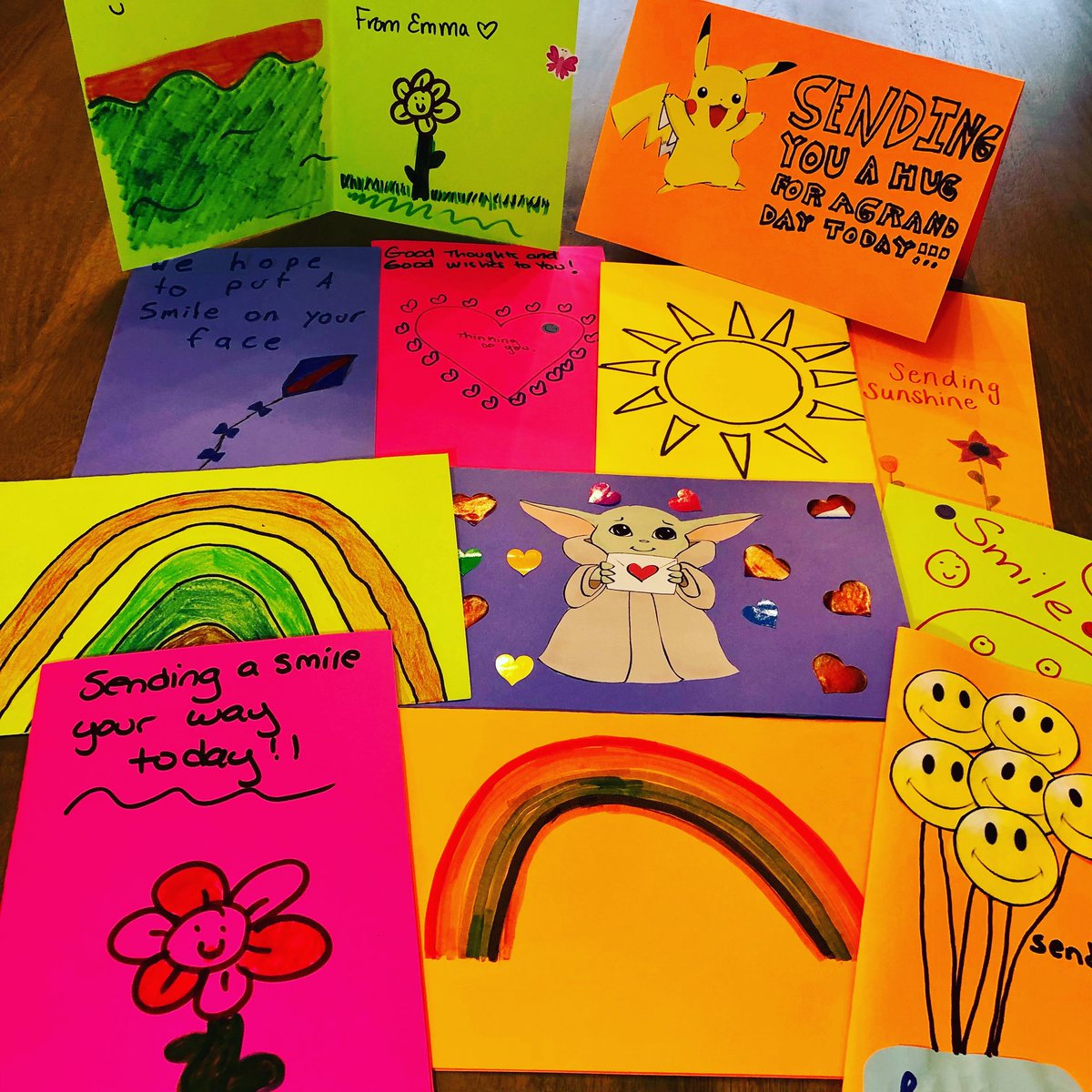 SendaSmileToday's tweet image. The teens (grades 6-12) in the Oceanside community, NY were eager to participate in the SAST card making project. They made 250+ cards. Thank you Oceanside Library for coordinating this event!

#oceansideNY #oceansidelibrary