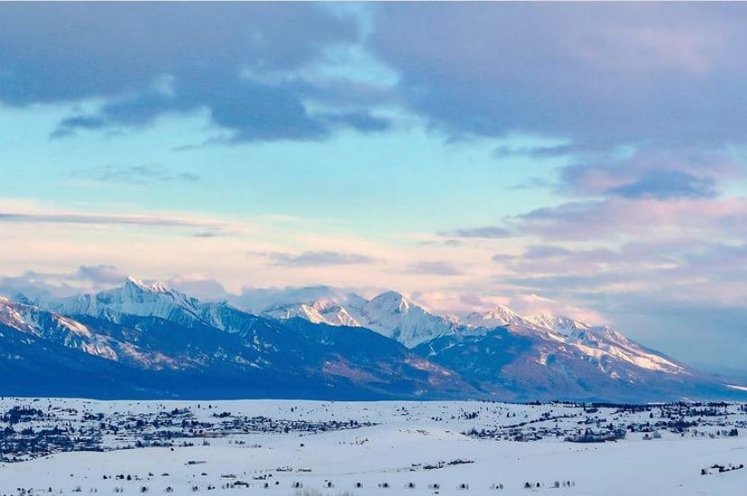 glaciermt's tweet photo. We're in the last days of winter, but we're still loving the views.
📷: Montana Under the Big Sky Series
#RecreateResponsibly #PolsonMT #GlacierMT https://t.co/5bGdK06xXx
