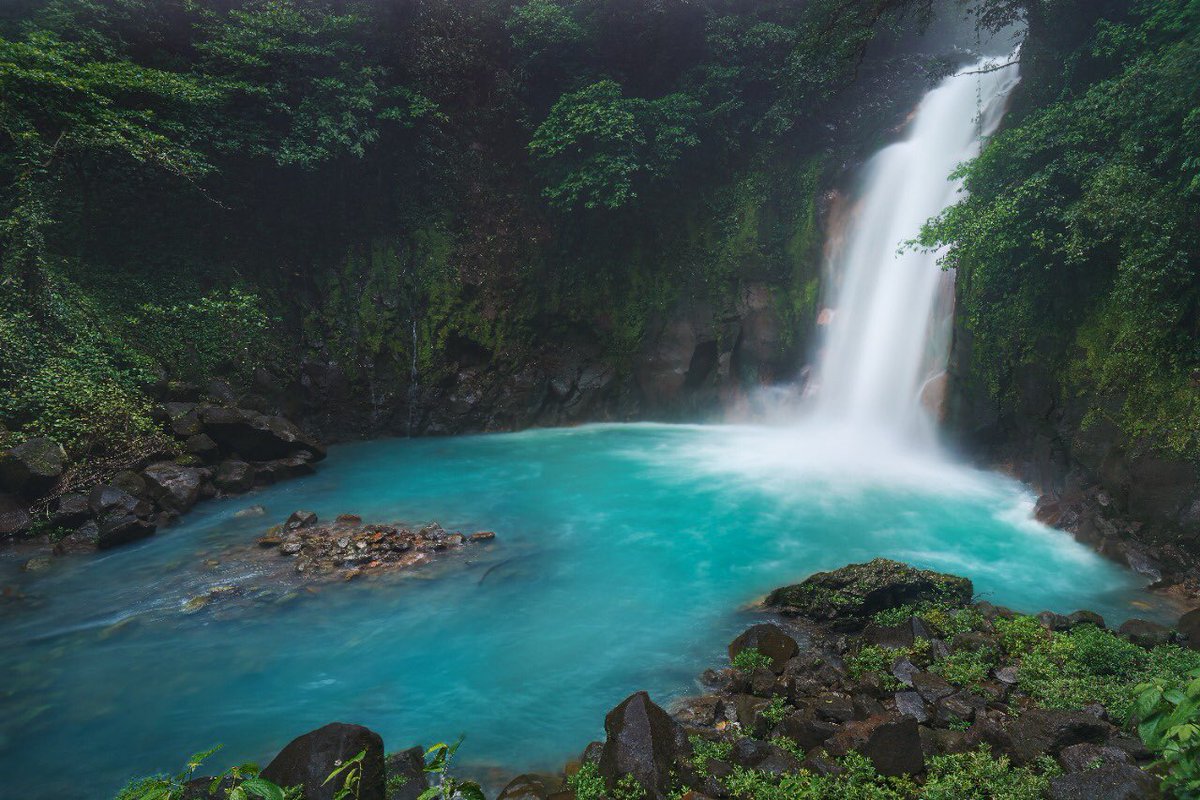 GoRemoteCR's tweet photo. The sound of pounding water, whether it is a wave or a waterfall, is loud yet magical✨
.
.
.
.
#waves #waves🌊 #waveboard #costarica #costaricacool #costaricalife #usjobs #usit #waterfall #waterfallsofinstagram #waterfalls💦 #beachlovers🌴 #usitech #workfromhomelife https://t.co/qPD7g0F3n0