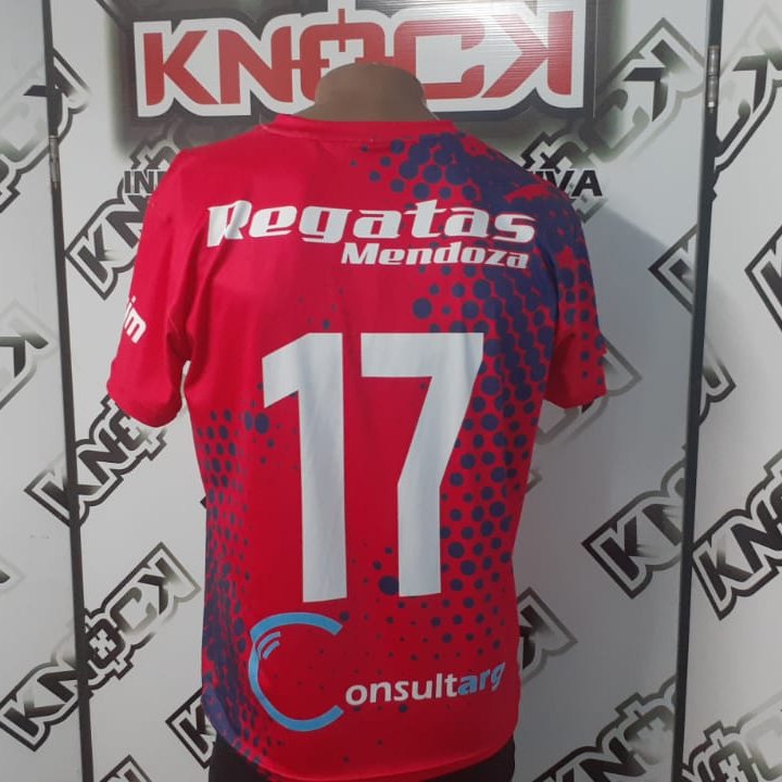 Arranca el apertura, más de un año sin competencia oficial. Nuevos procesos y esperanzas renovadas. Y lo encaramos con nueva indumentaria. Nos llegan las fotos de las pilchas "recién sacadas del horno". Gran diseño y trabajo de KNOCK. 
Gracias a los Sponsors
#Vamoslago