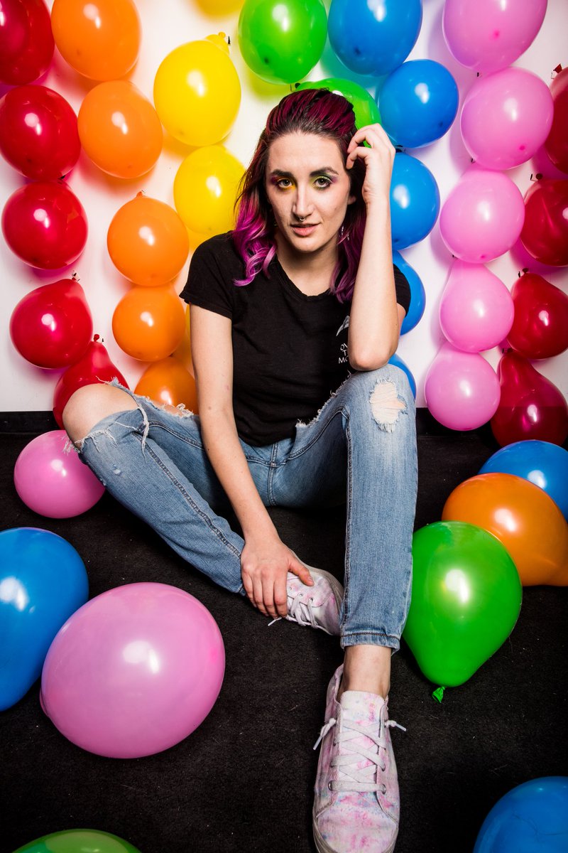 tough_ashley's tweet image. I fall somewhere in the curve of the rainbow 🌈 😘👭👫🧑‍🤝‍🧑